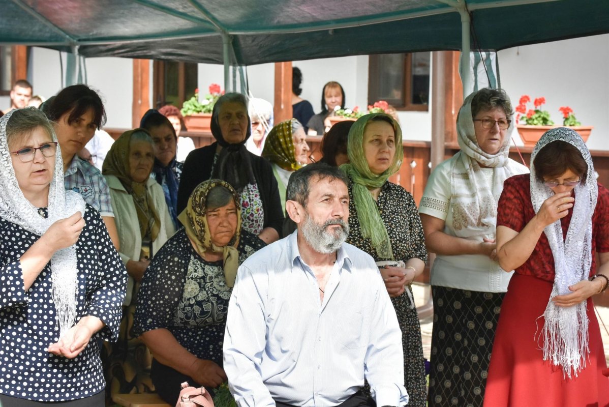 Mănăstirea Cerneți din Mehedinți și-a serbat hramul 217187