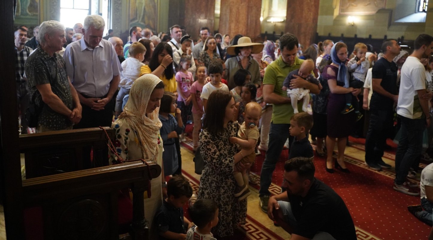 Praznicul Pogorârii Sfântului Duh la Alba Iulia 217218