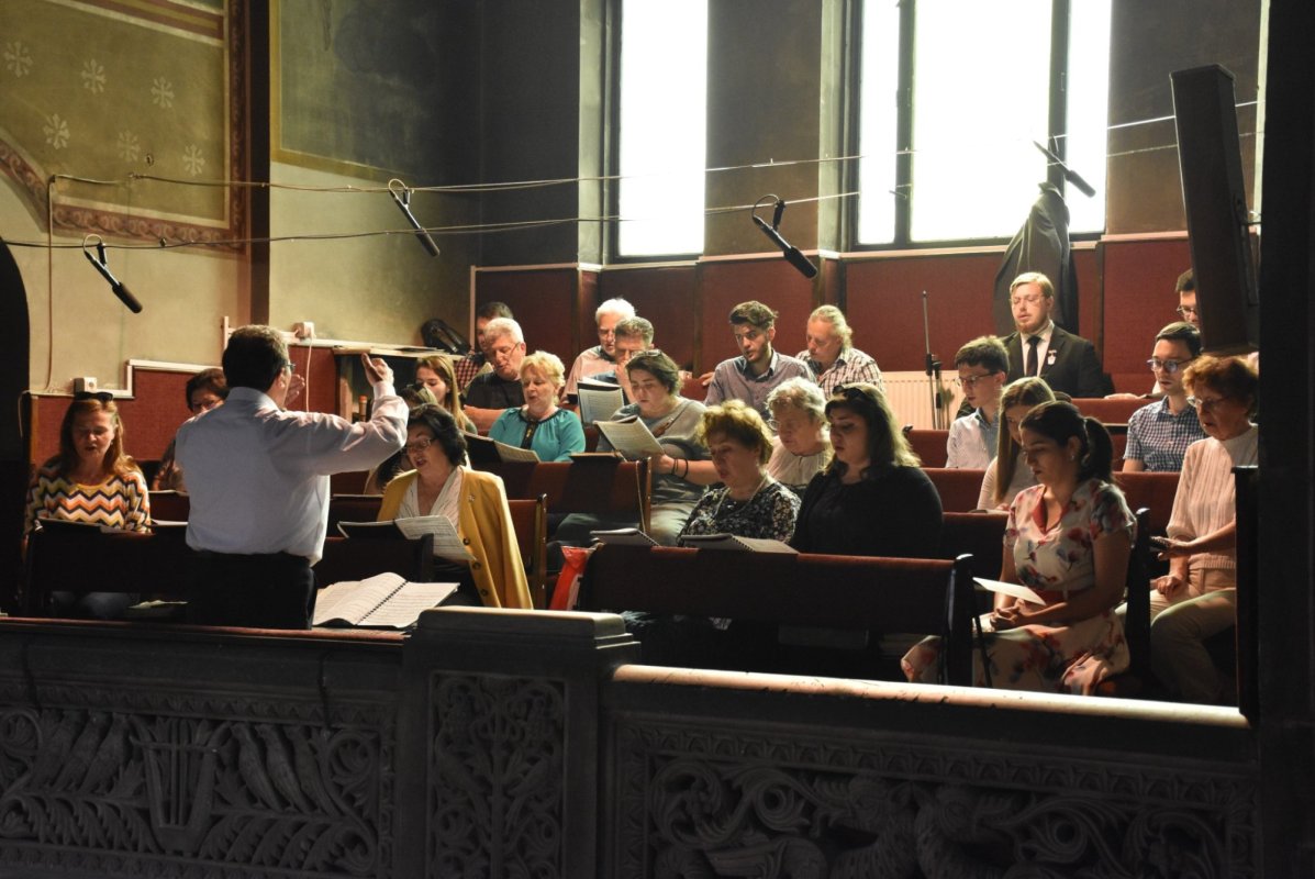 Slujire arhierească şi procesiune la Cluj‑Napoca 217222