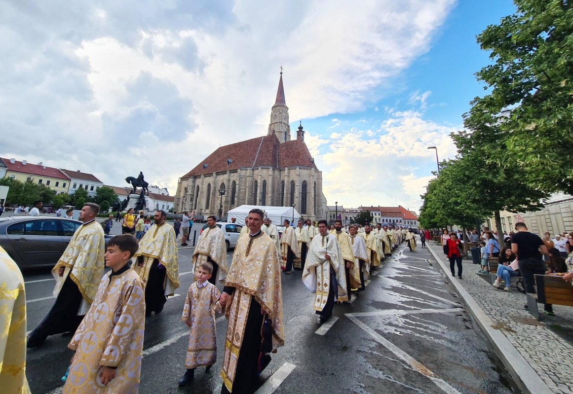 Slujire arhierească şi procesiune la Cluj‑Napoca 217230