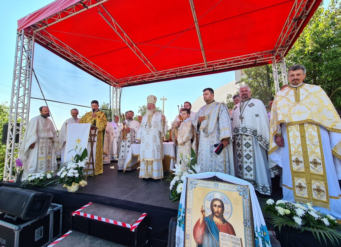 Resfinţirea bisericii din satul Gheorgheni, Cluj 217475