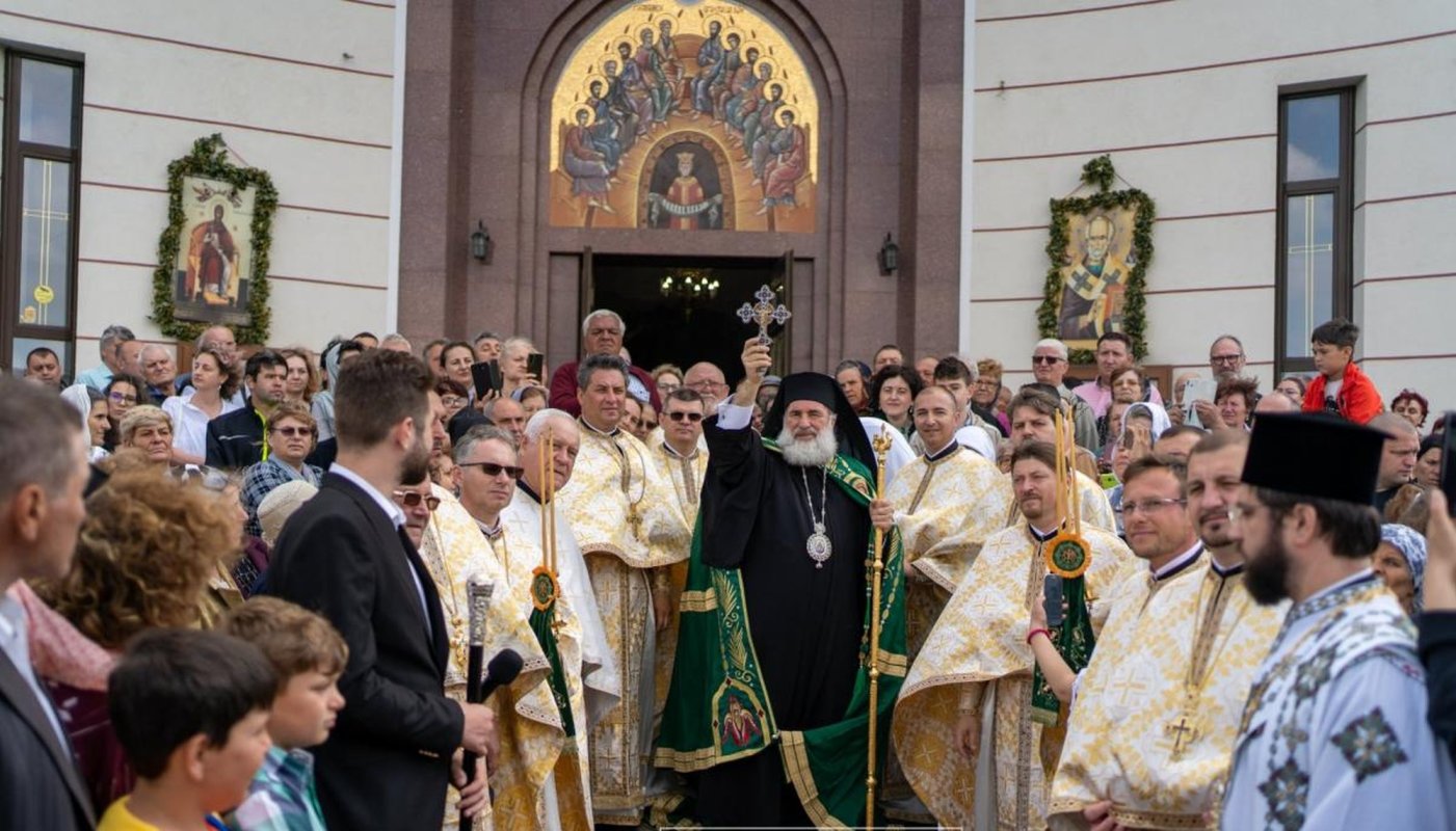 Sfințiri în Arhiepiscopia Romanului și Bacăului 217464