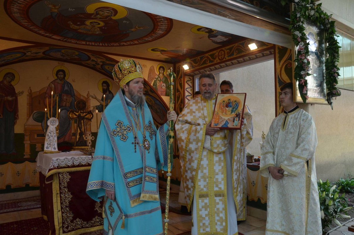 Hramul Bisericii „Sfânta Treime” din Oradea 217542