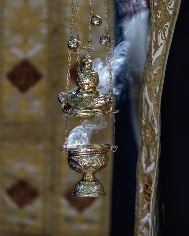 Pomenirea „poetului nepereche” la mormântul său din Bucureşti 217581