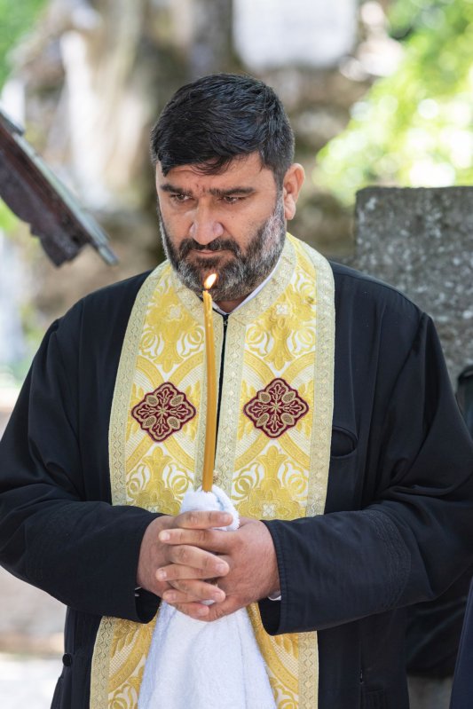 Pomenirea „poetului nepereche” la mormântul său din Bucureşti 217586