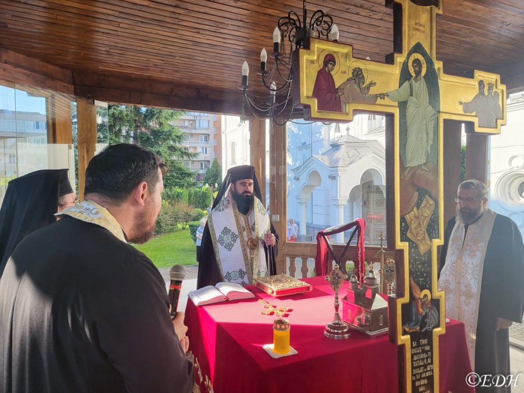 Un nou Altar de vară la Catedrala Episcopală din Deva 217530