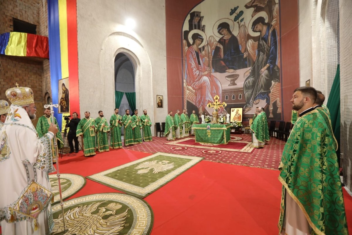 Târnosirea Bisericii „Sfânta Treime” din Peteritea, Protopopiatul Lăpuş 217533