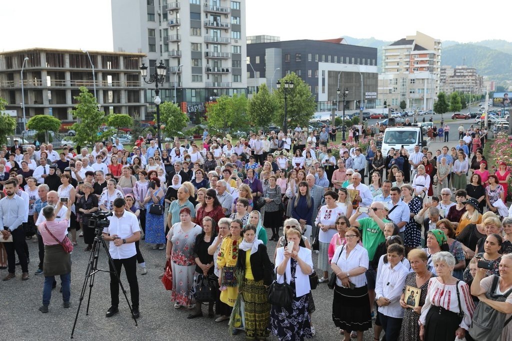 Târnosirea Bisericii „Sfânta Treime” din Peteritea, Protopopiatul Lăpuş 217536