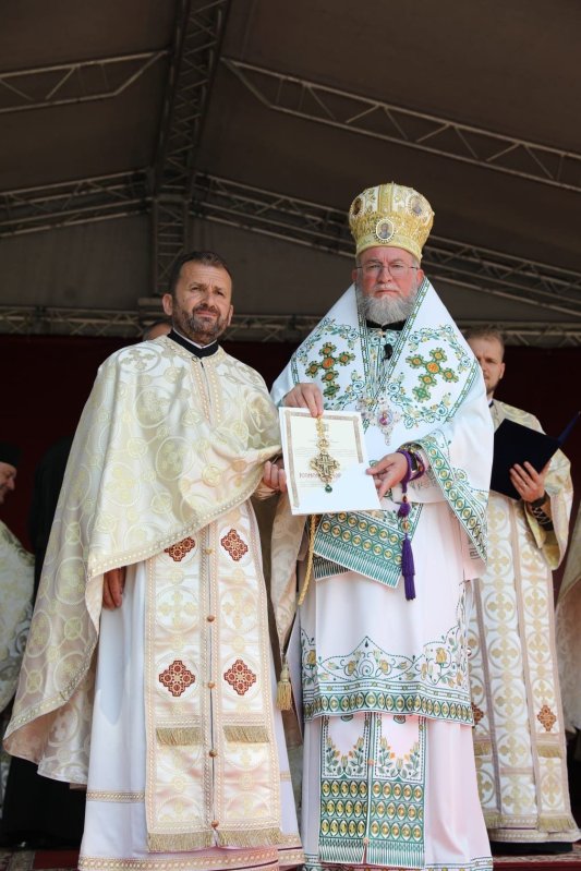 Târnosirea Bisericii „Sfânta Treime” din Peteritea, Protopopiatul Lăpuş 217539