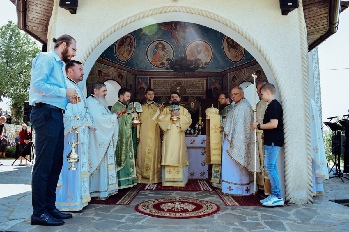 Hramul bisericii de lemn din Iliuța Bozghii, Bistriţa-Năsăud 217660