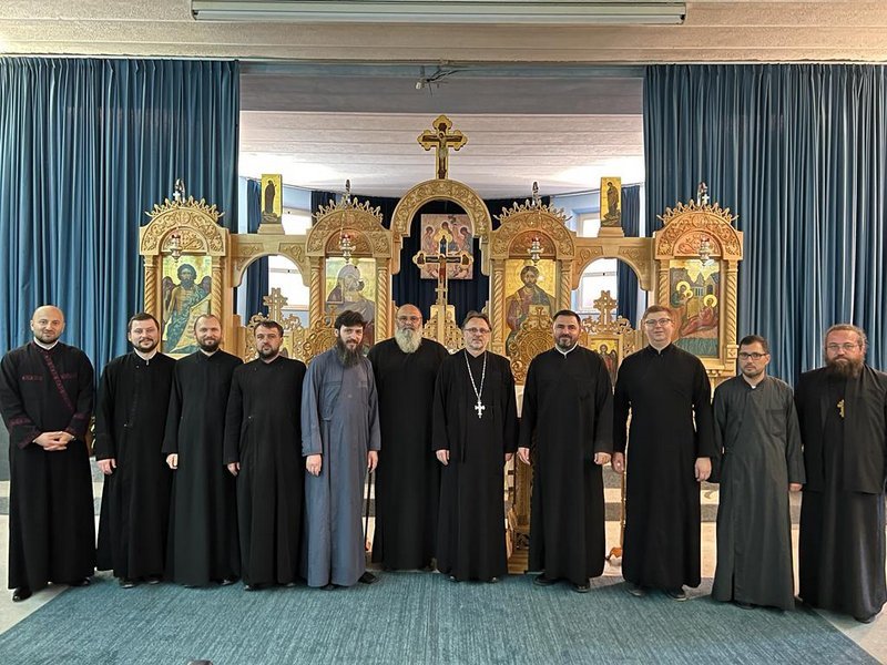 Întrunire a preoţilor din Protoieria Lazio I, Italia 217698