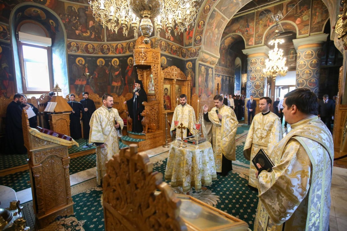 Adunarea eparhială a Arhiepiscopiei Buzăului și Vrancei 217771