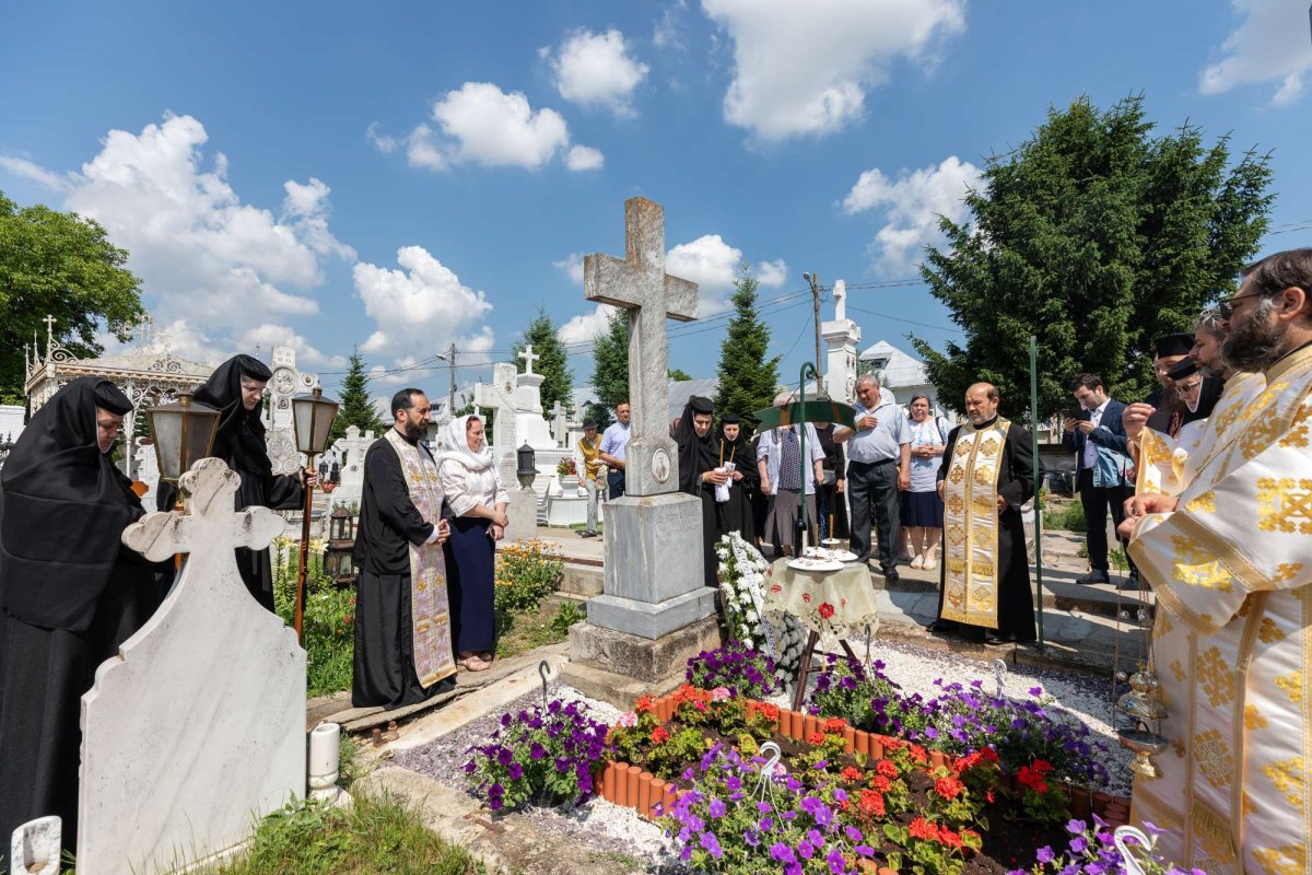 Slujbă de pomenire pentru protopsaltul şi compozitorul Ion Popescu-Pasărea 217773