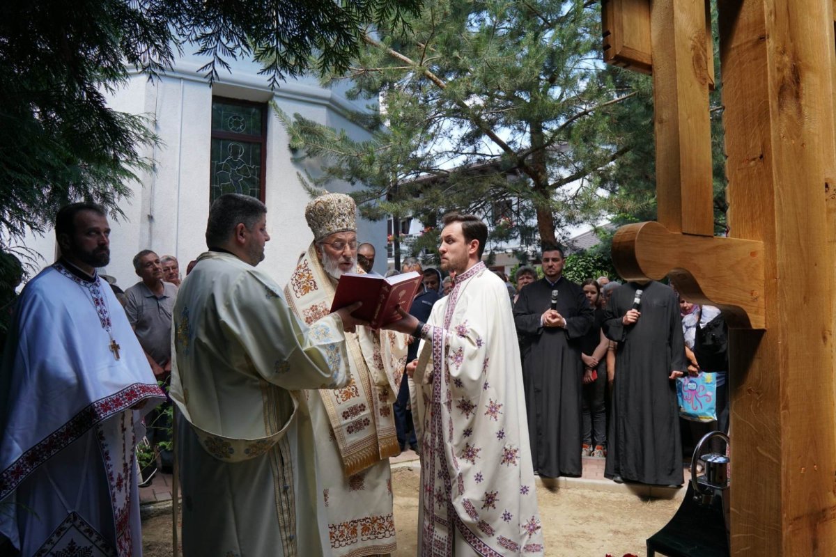 Binecuvântări arhierești în eparhii din Muntenia și Dobrogea 217970