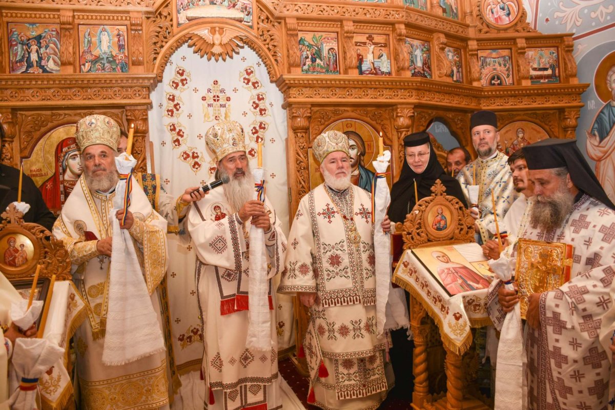 Binecuvântări arhierești în eparhii din Muntenia și Dobrogea 217973