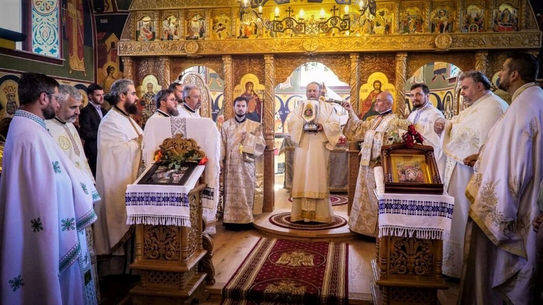 Pictura bisericii din Şoarş, judeţul Braşov, a fost sfinţită 217912