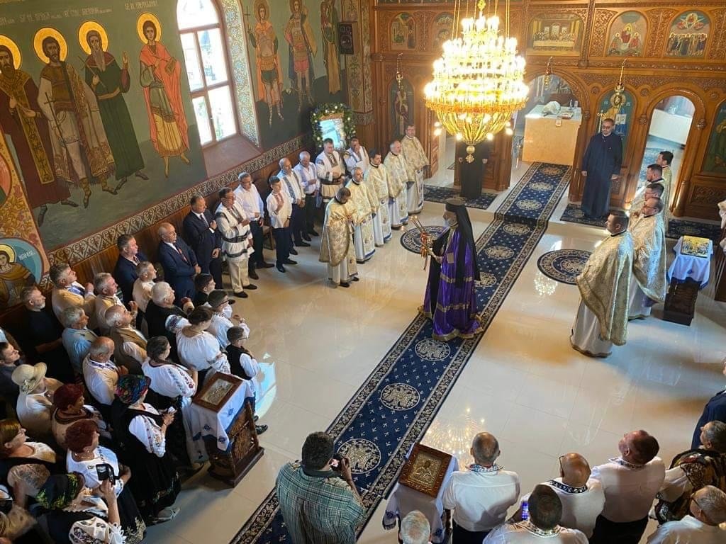 Târnosirea bisericii din Parohia Solovăstru, Protopopiatul Reghin 217920