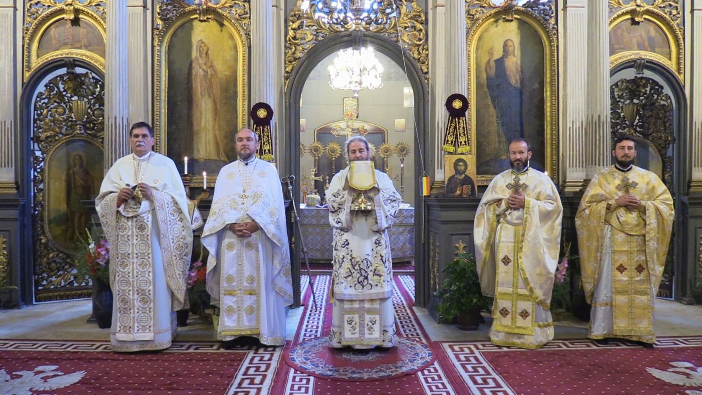 Cinstirea celor plăcuți Domnului în diaspora românească 218052