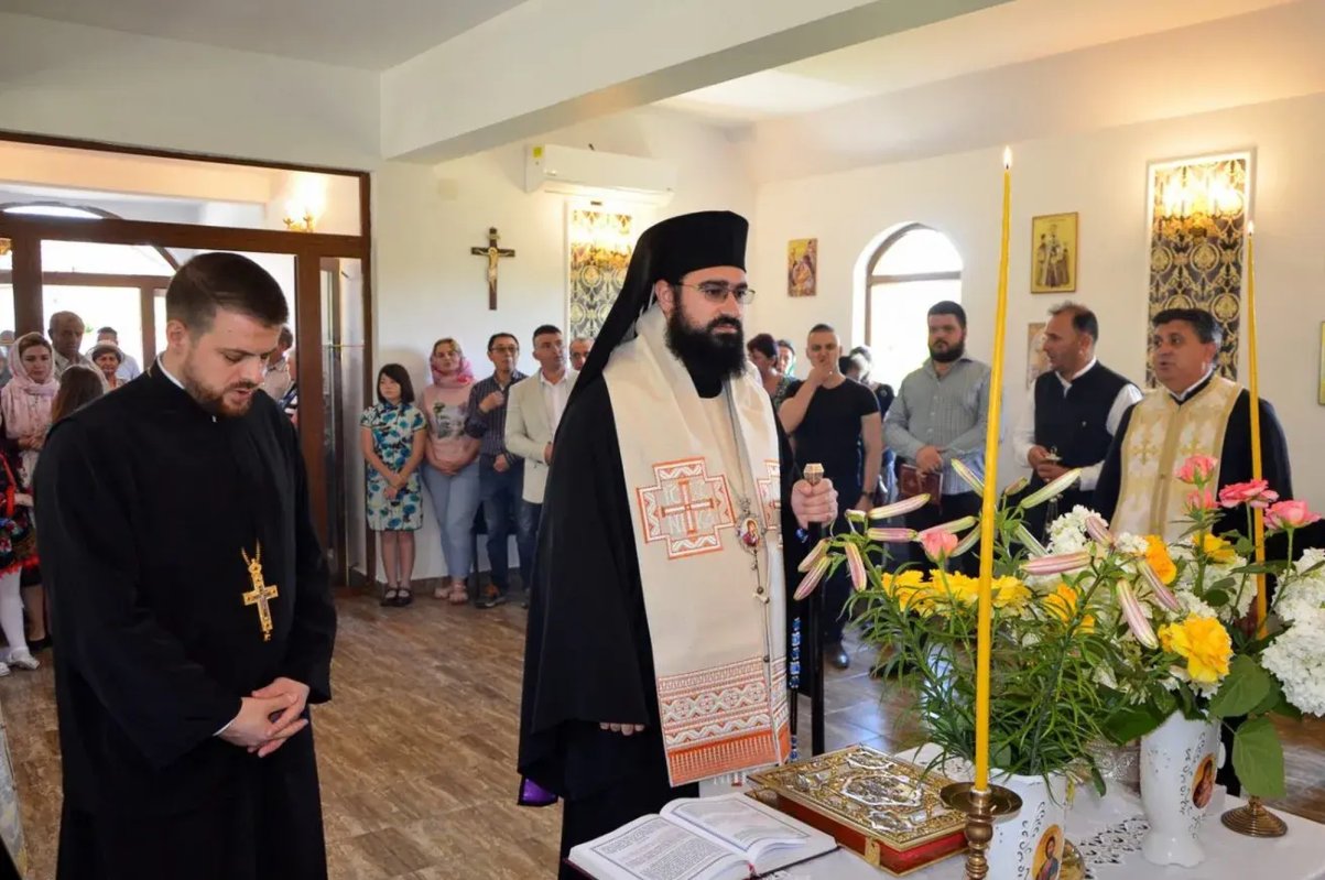 Hram la Schitul Suseni-Colț, Hunedoara 218038