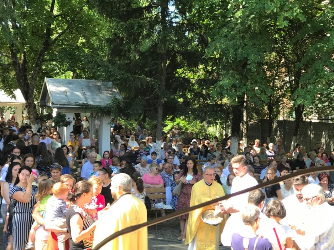 Elevi merituoşi premiați de o parohie din Timișoara 218128