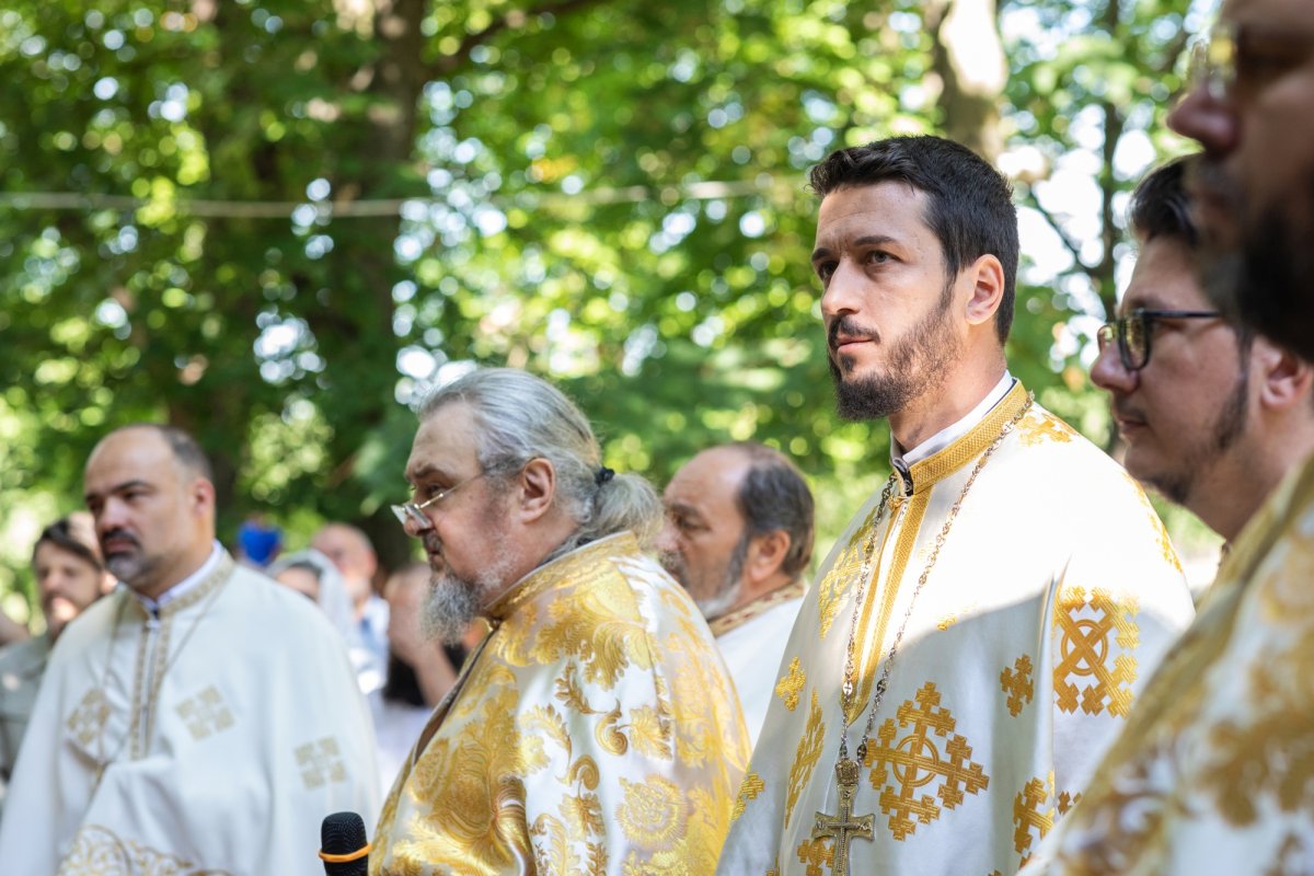 Zi de hram la Mănăstirea Căldărușani  218156