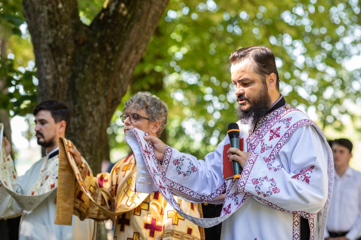 Zi de hram la Mănăstirea Căldărușani  218170
