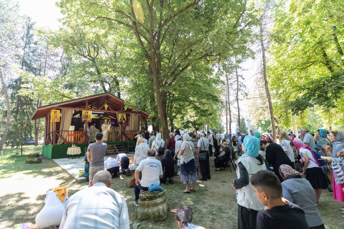 Zi de hram la Mănăstirea Căldărușani  218175