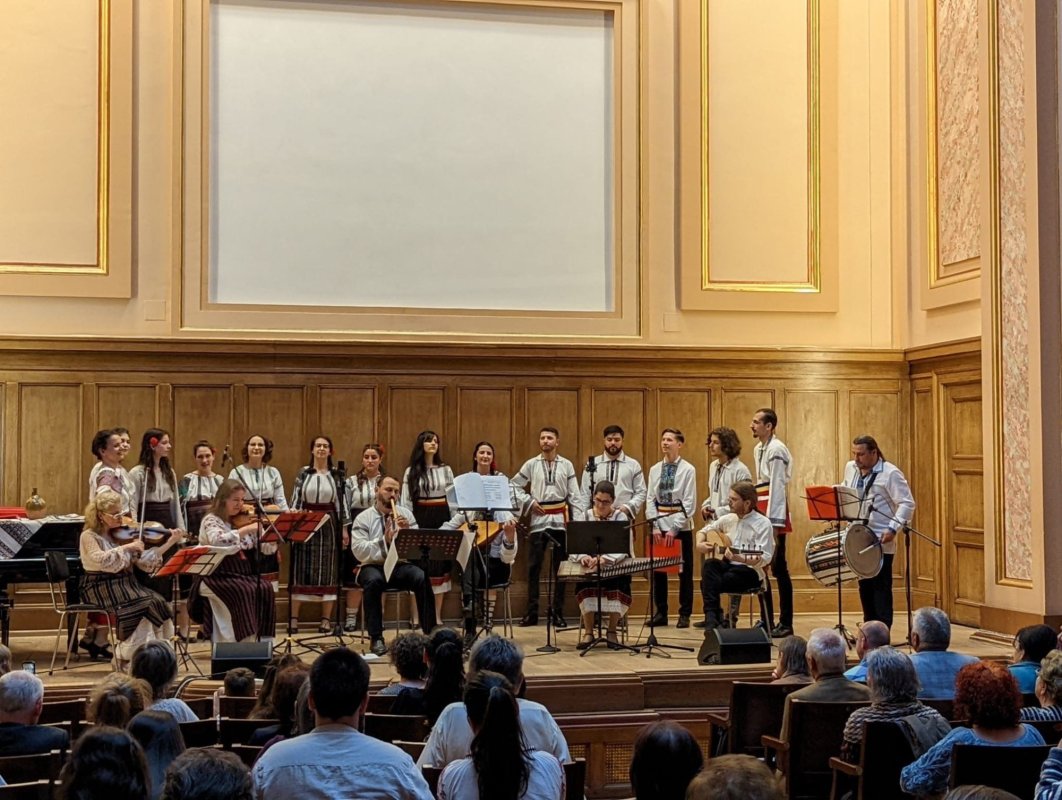 „Fiecare melodie din folclorul autentic exprimă un întreg univers” 218182