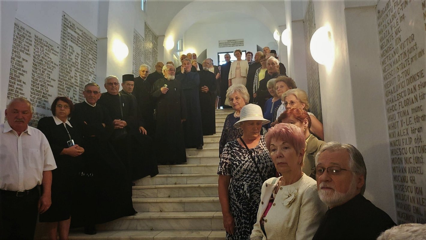 Întâlnirea absolvenţilor teologi din promoţia 1970-1974 de la Sibiu 218217