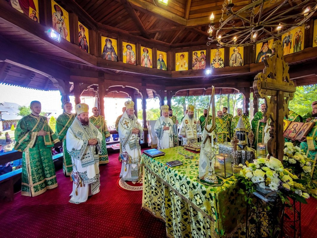 Hramul Mănăstirii Scărişoara Nouă, judeţul Satu Mare 218461