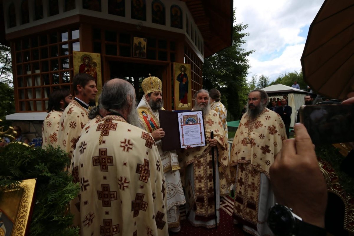 Hramul Mănăstirii Sihla din județul Neamț 218451