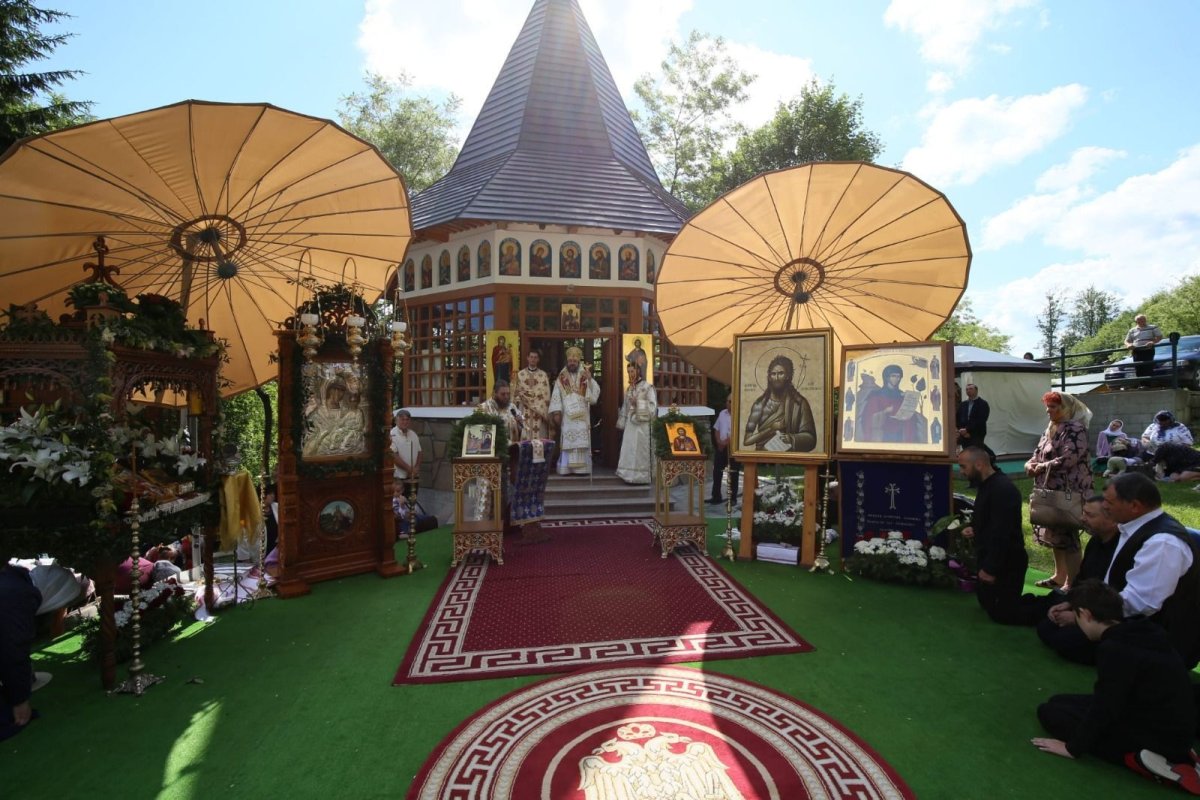 Hramul Mănăstirii Sihla din județul Neamț 218453