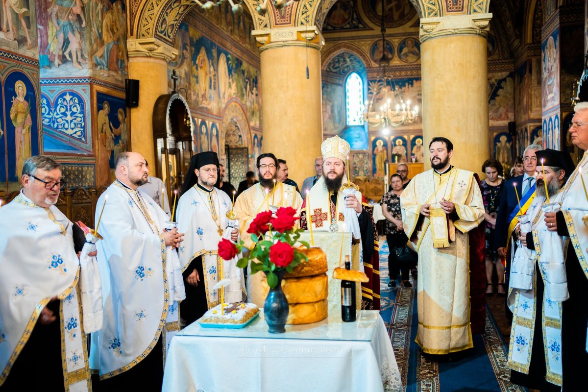 Rugăciune pentru cei plecați la Domnul în pandemie, la Biserica „Sfântul Gheorghe” Mirăuți 218455