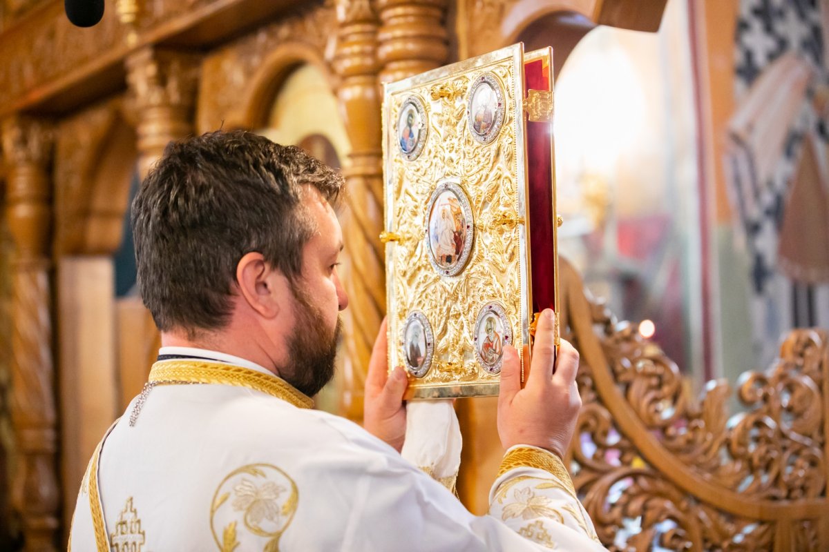 Hramul Mănăstirii „Duminica Sfinților Români” 218579