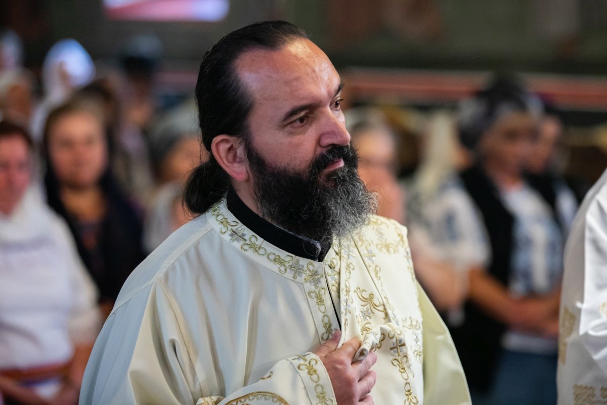 Hramul Mănăstirii „Duminica Sfinților Români” 218603