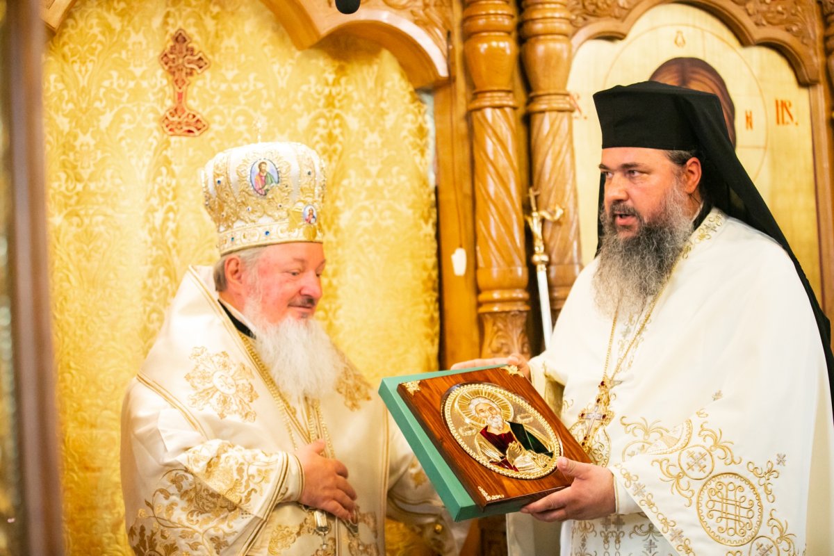 Hramul Mănăstirii „Duminica Sfinților Români” 218612