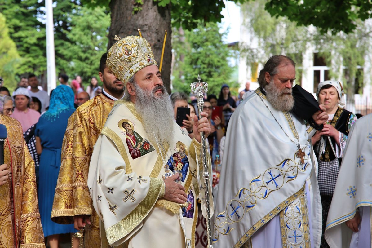 Sfinții Români, cinstiți de ieșeni la hramul Mănăstirii Bucium 218623