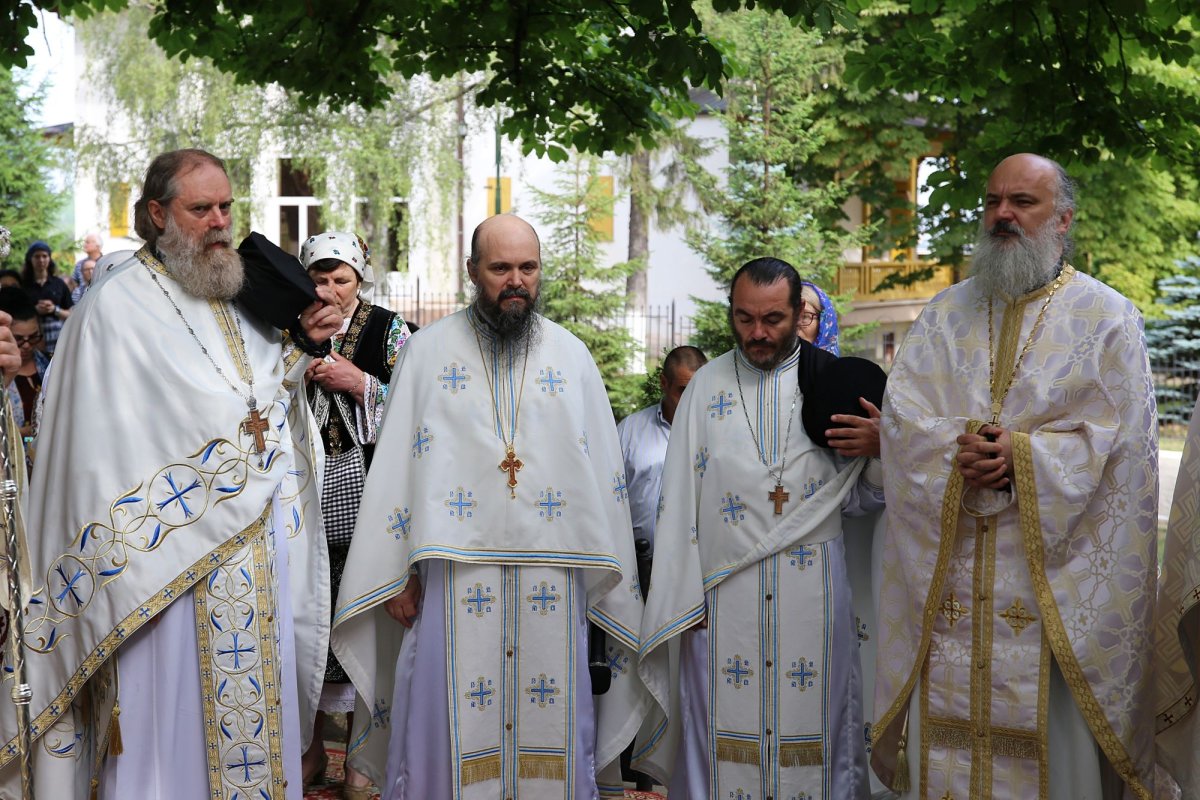 Sfinții Români, cinstiți de ieșeni la hramul Mănăstirii Bucium 218624