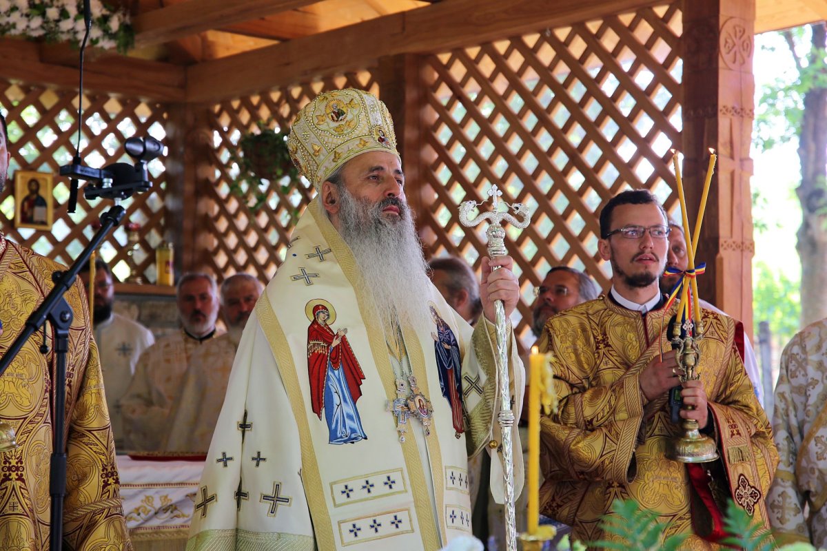 Sfinții Români, cinstiți de ieșeni la hramul Mănăstirii Bucium 218631