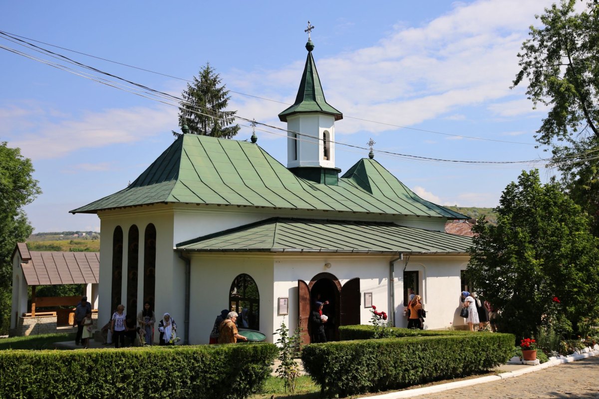 Sfinții Români, cinstiți de ieșeni la hramul Mănăstirii Bucium 218634