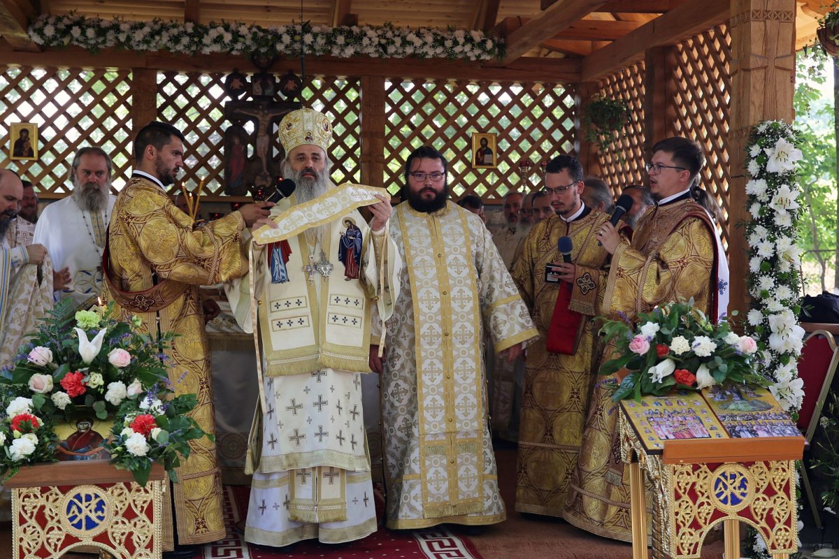 Sfinții Români, cinstiți de ieșeni la hramul Mănăstirii Bucium 218635