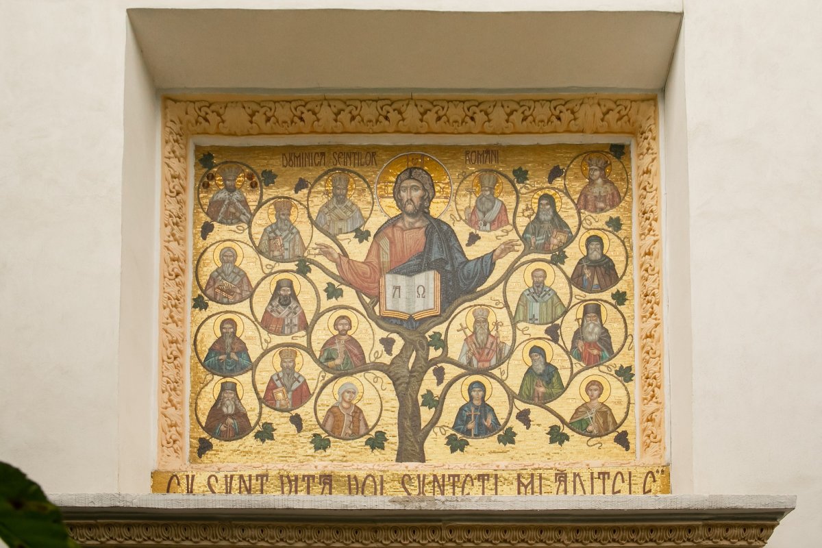 Sfinții români - mijlocitori pentru cei din neamul lor 223310