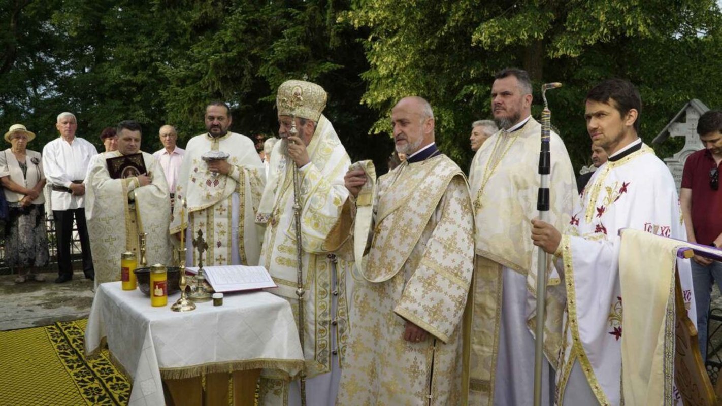 Biserica din Grid, judeţul Braşov, a fost sfinţită în Duminica a doua după Rusalii 218714