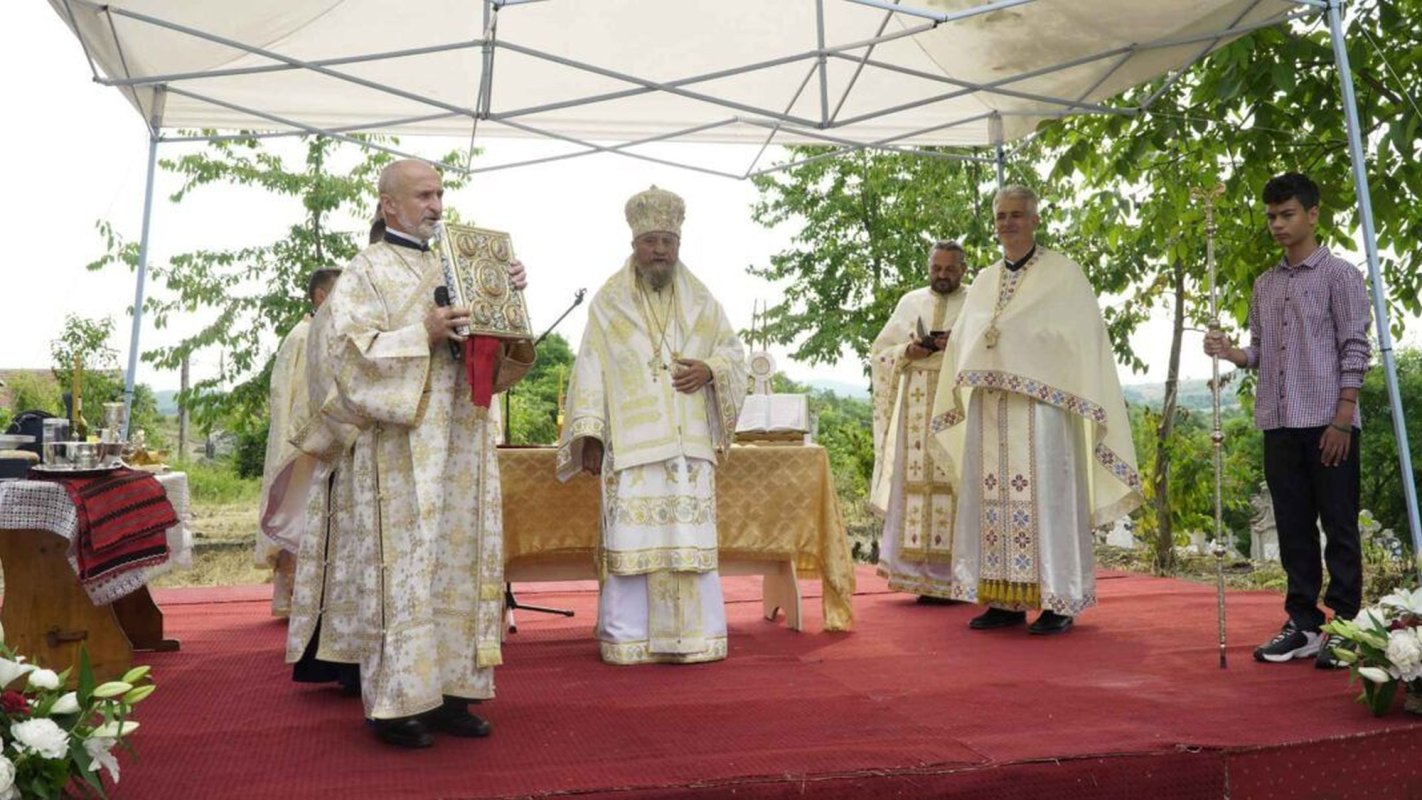 Biserica din Grid, judeţul Braşov, a fost sfinţită în Duminica a doua după Rusalii 218716