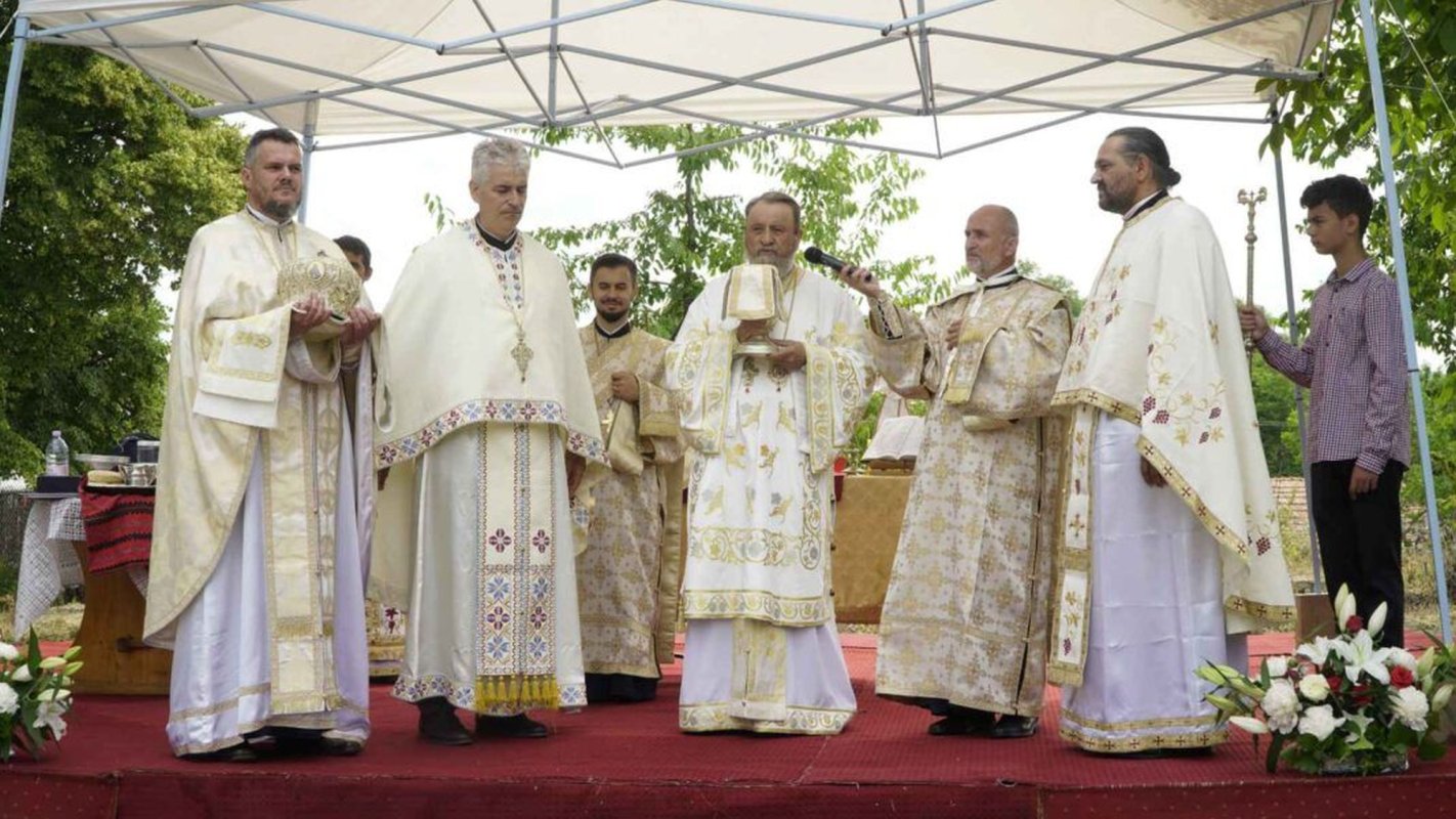 Biserica din Grid, judeţul Braşov, a fost sfinţită în Duminica a doua după Rusalii 218718