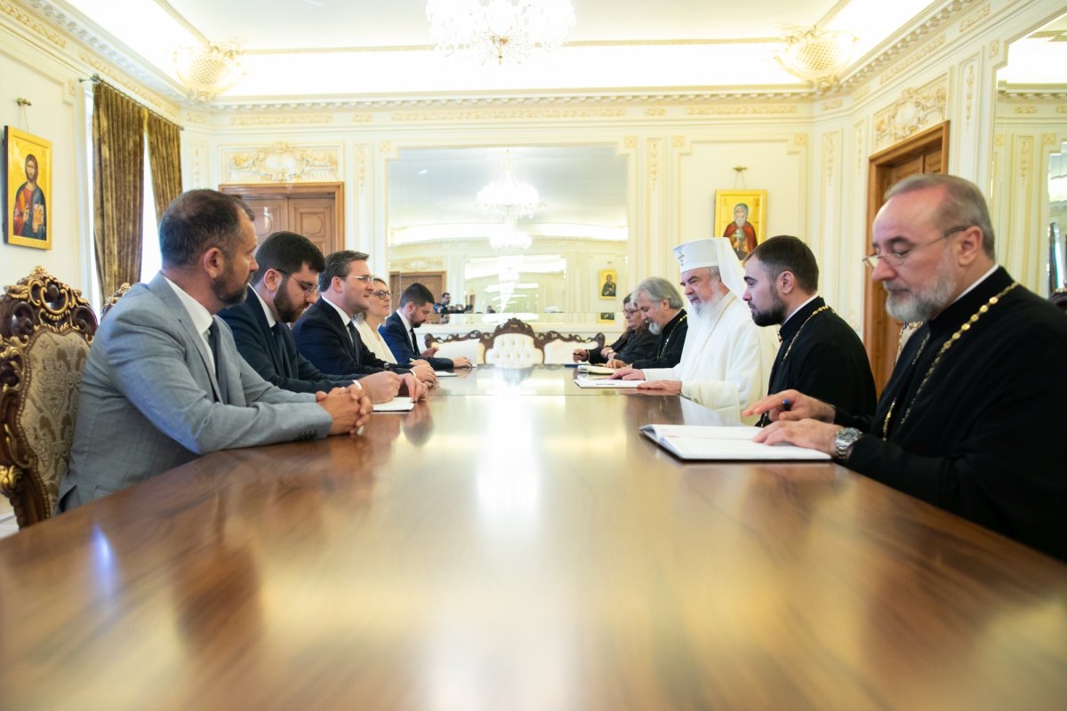 Ministrul afacerilor externe al Serbiei în vizită la Patriarhia Română 218692
