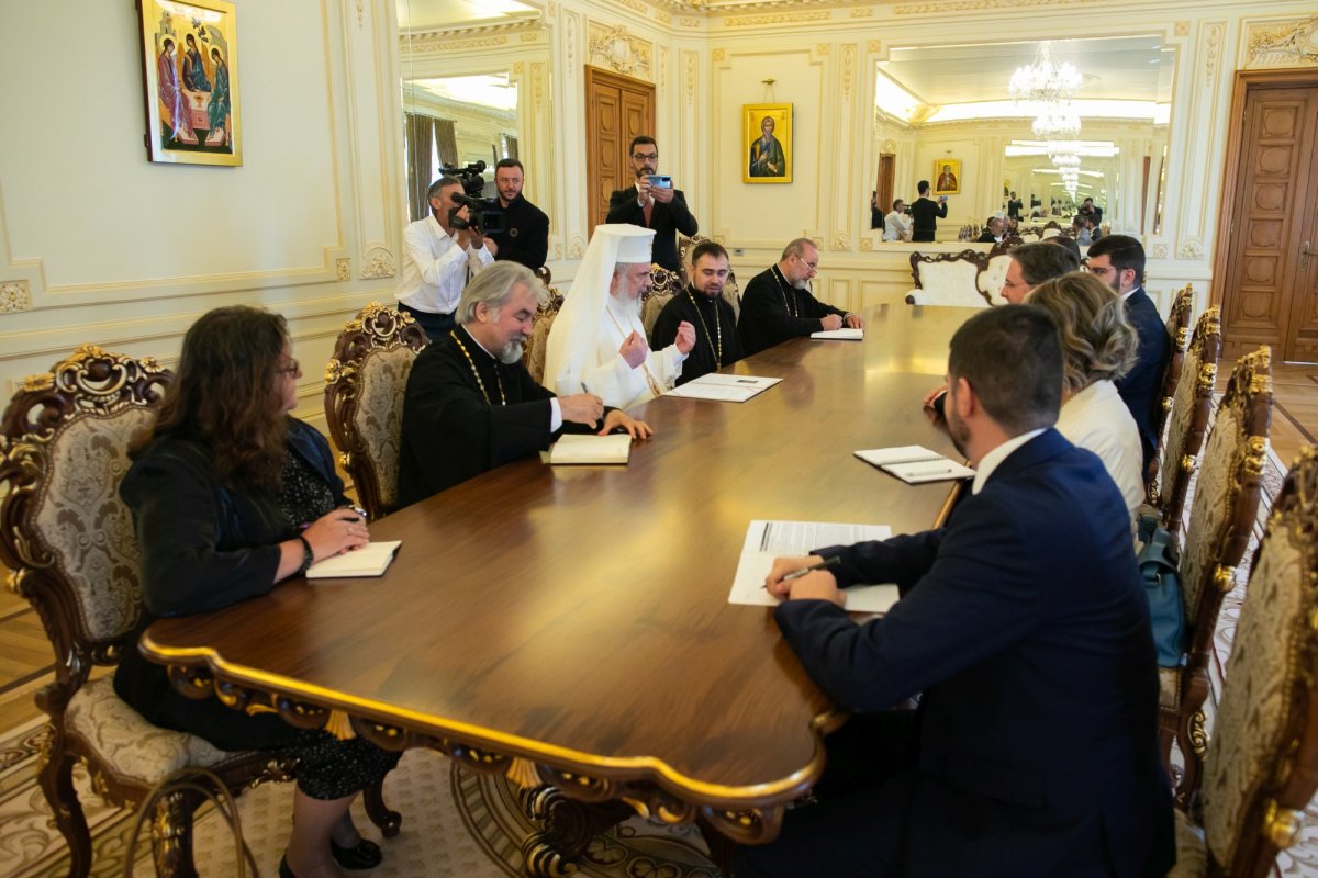 Ministrul afacerilor externe al Serbiei în vizită la Patriarhia Română 218693