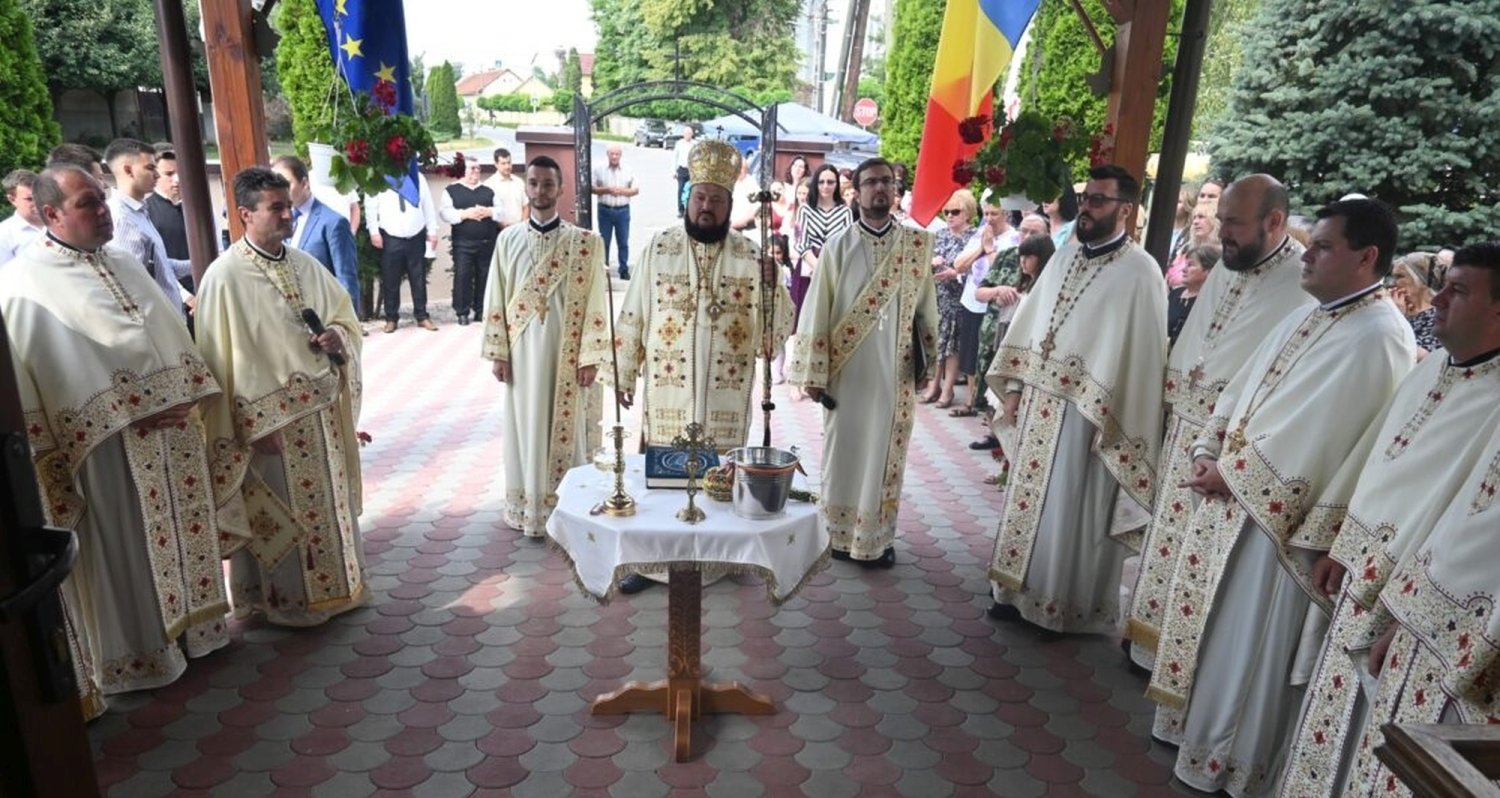 Resfințirea bisericii din Parohia Nușfalău, Sălaj 218827