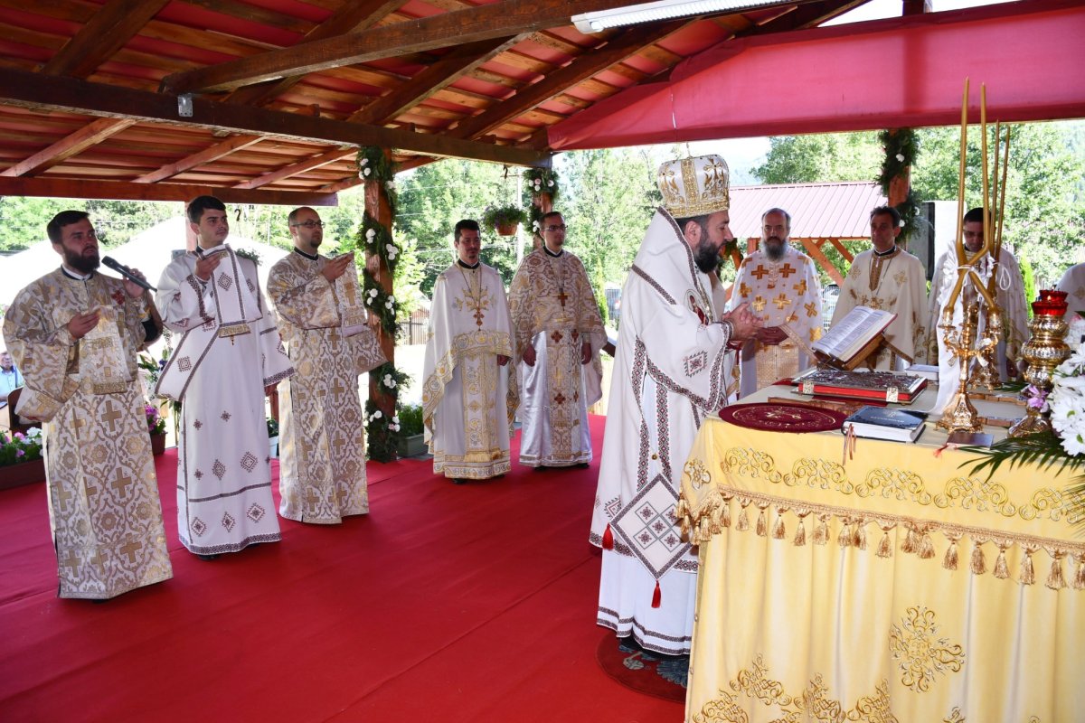 Binecuvântare pentru credincioșii din localitățile Socolari și Măru 218957