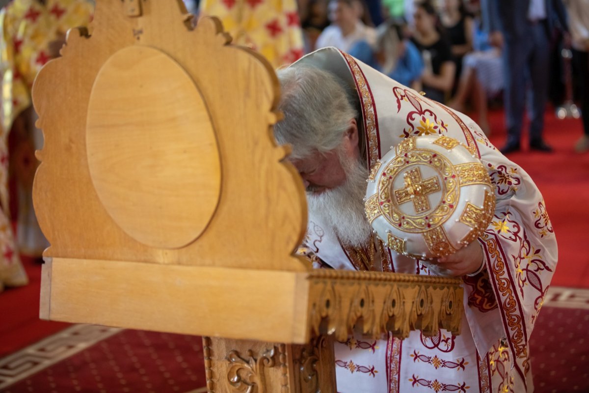Binecuvântarea lucrărilor unui lăcaș de închinare bucureștean 219012